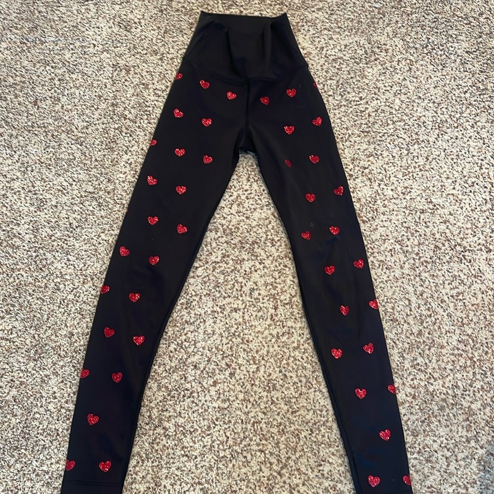 Beach riot sport heart leggings